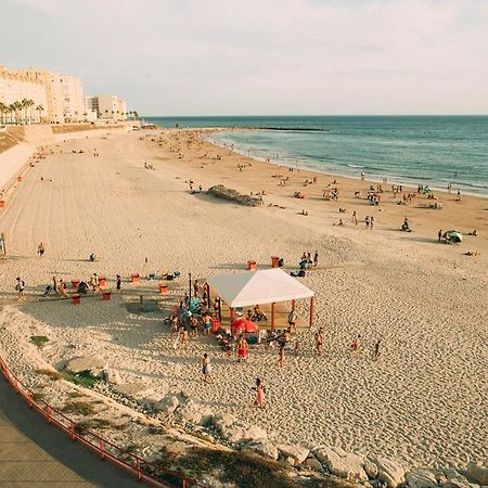 El Aljibe De Botica Apartment Cadiz Luaran gambar
