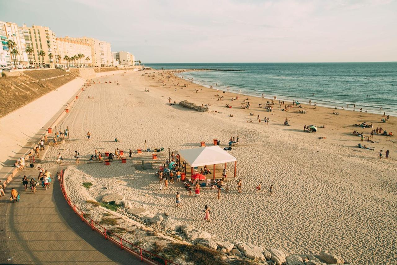 El Aljibe De Botica Apartment Cadiz Luaran gambar